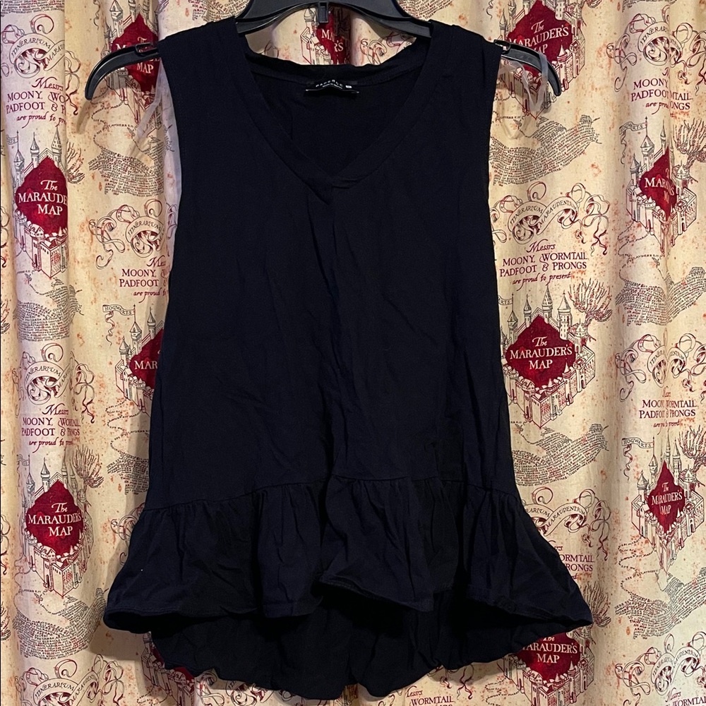 Chic Black Ruffle Hem Tank Top